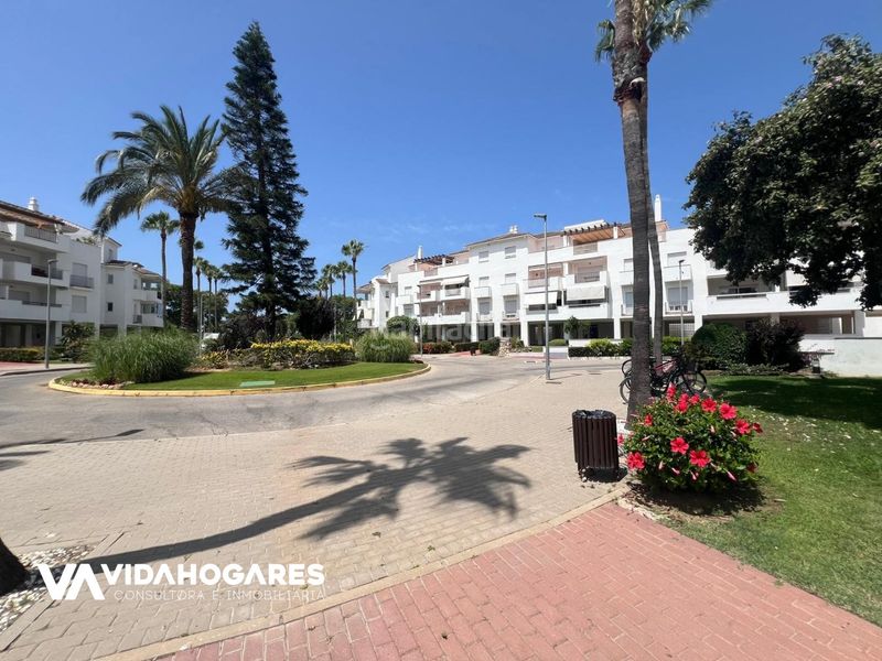 Foto a10fa946-5b26-4cb5-9851-e240701623a8. Pis amb aparcament piscina a Aguadulce - Almadraba - Punta Candor Rota