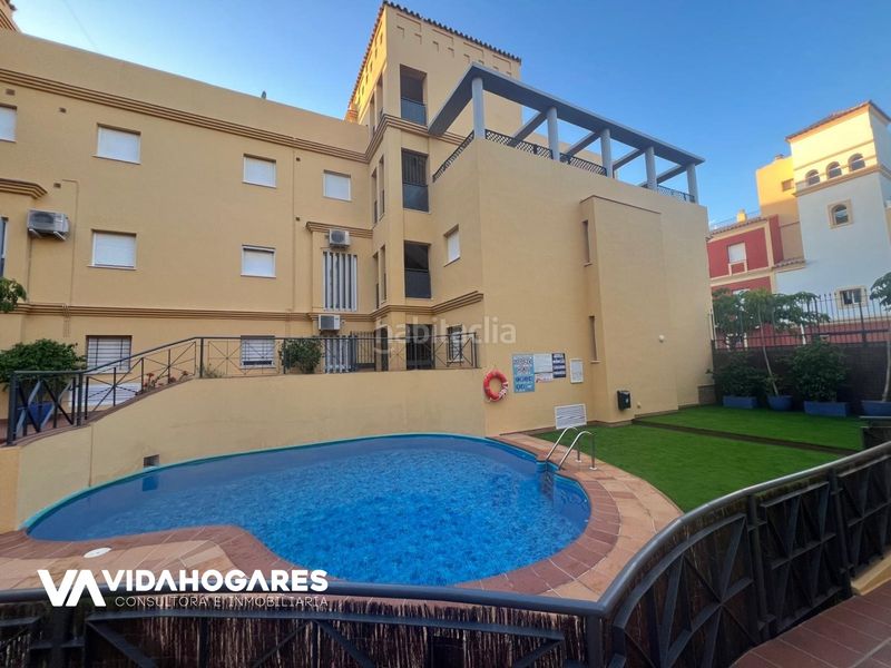 Foto a643241e-ef14-4845-a888-6e9318feef79. Àtic amb aparcament piscina a Costa Ballena - Largo norte Rota