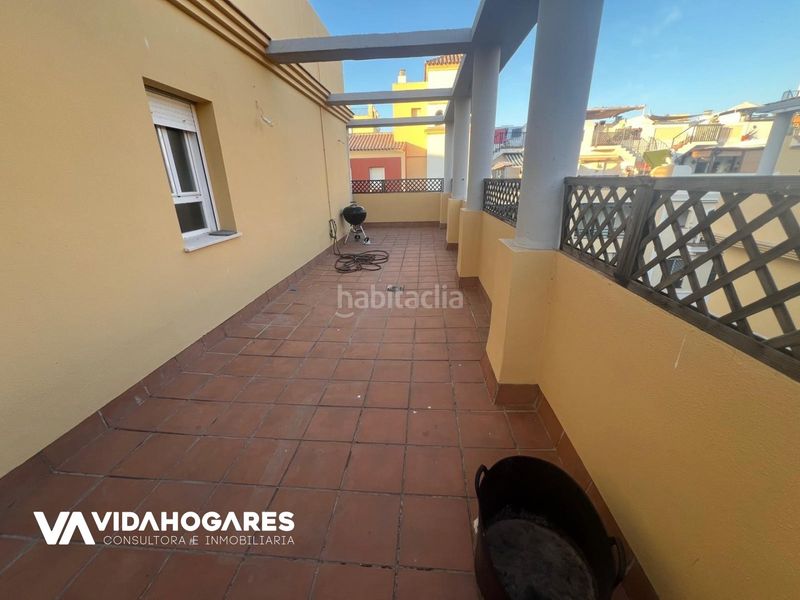 Foto b6b40f08-463c-4057-96eb-fddffc9a4833. Àtic amb aparcament piscina a Costa Ballena - Largo norte Rota