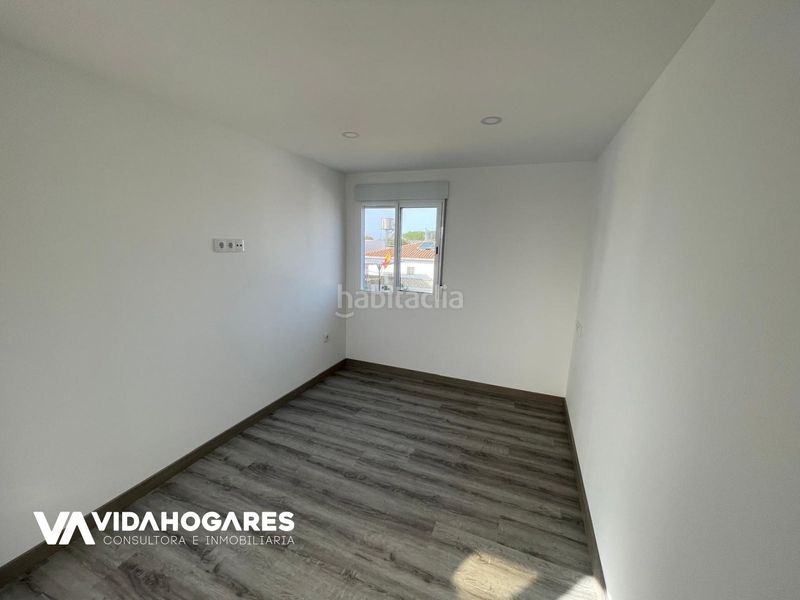 Foto 07f6a364-8aa4-4bd8-b43f-78f3197f0ca7. Masia a Aguadulce - Almadraba - Punta Candor Rota