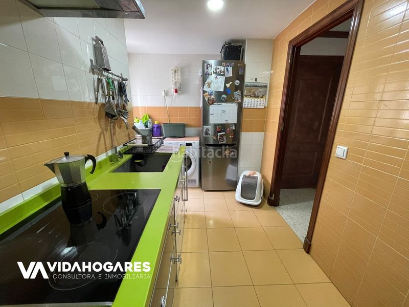 Foto f911815c-5886-48a1-bcce-78e65220daae. Pis amb aparcament a Zona Carrefour Rota