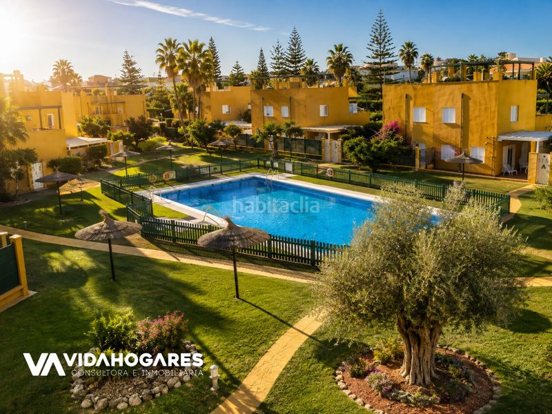 Foto 1aa7732f-0e53-4c68-b1af-e05b0b7d315b. Xalet amb aparcament piscina a Aguadulce - Almadraba - Punta Candor Rota