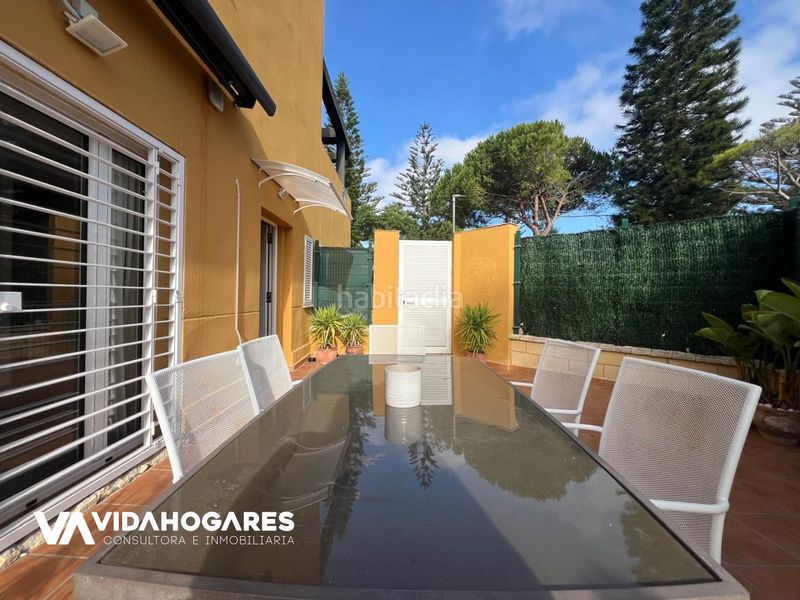 Foto f0058b18-88ae-4b06-a3dc-8f2f29b32189. Casa amb aparcament piscina a Costa Ballena - Largo norte Rota