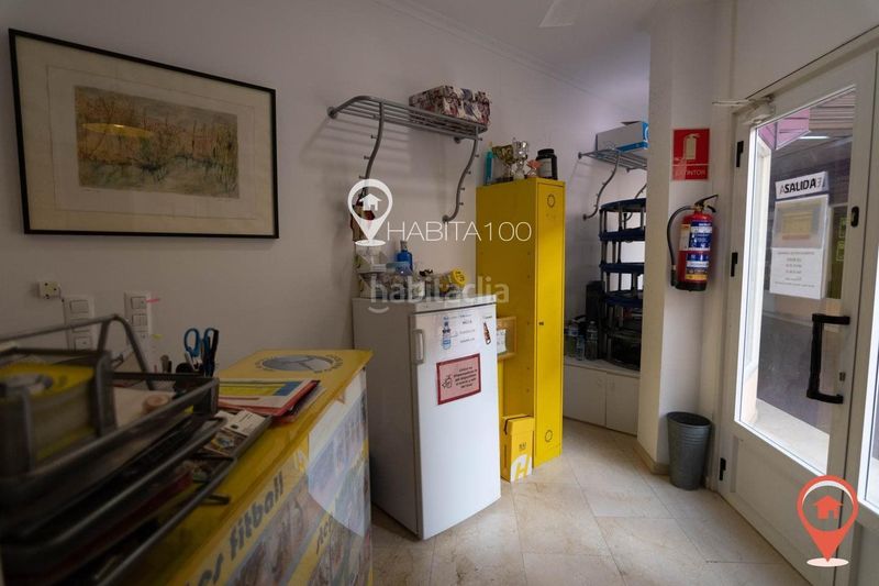 Foto befd8439-5230-4002-9e00-1591550f2cc4. Local comercial a Centro Cuenca