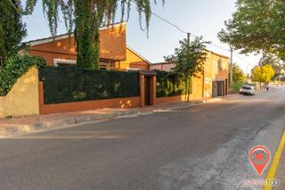 Casa  Avenida de la constitución. Tu proxima vivienda ó una oportunidad de negocio