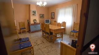 Casa  Calle fuente. Tranquilidad, vistas y muebles de calidad. 
esta coqueta casa e