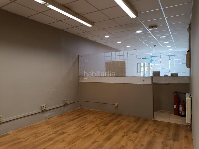 Foto 17feb9d1-306f-4722-a815-8a47a2d85dc7. Lloguer local comercial amb calefacció a Eixample Nord Girona