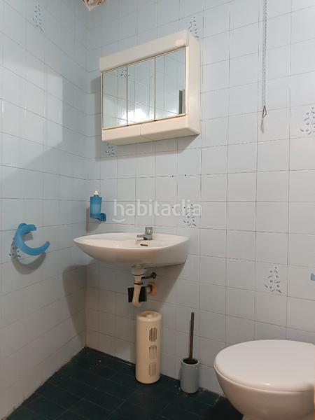 Foto 2c37a439-3016-4912-a802-a8a8c3267b42. Lloguer local comercial amb calefacció a Eixample Nord Girona