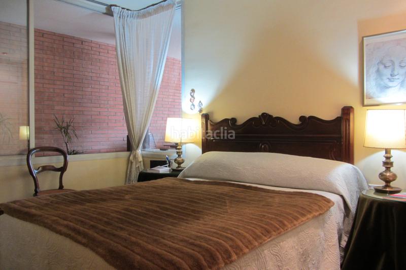 Foto 36bfab66-eff2-4b28-a621-e6406f75a6c9. Flat with fireplace heating parking in Eixample Nord Girona