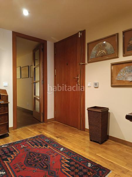 Foto 3ef1a698-a3bc-4fbf-91a9-9b922ce2be1e. Flat with fireplace heating parking in Eixample Nord Girona