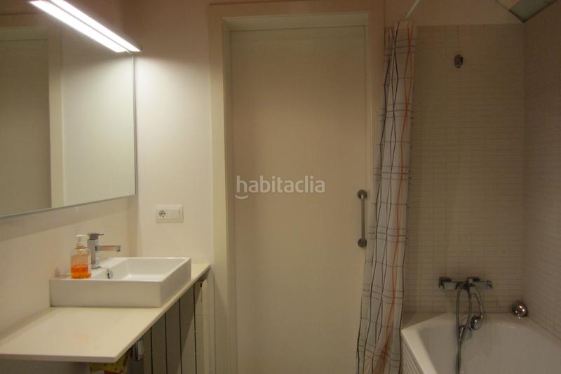 Foto 130071e8-0d82-42d7-9ca5-4a1798838011. Dúplex  al barri vell amb plaça d'aparcament en Girona