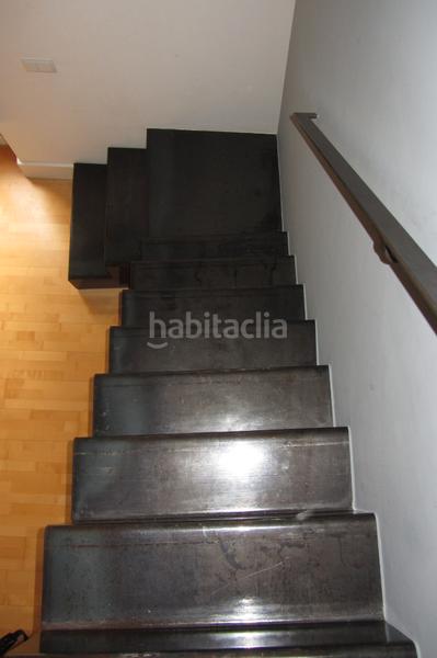 Foto d99b63cd-40cf-4885-b2ba-172f4b449313. Dúplex  al barri vell amb plaça d'aparcament en Girona