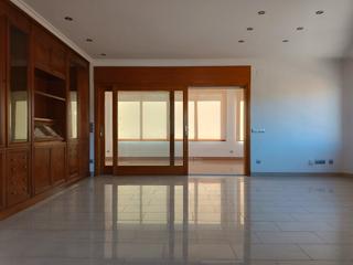 Lloguer Casa a Caldes de Malavella. Casa de 4 habitacions al centre de caldes amb un gran jardí i ga