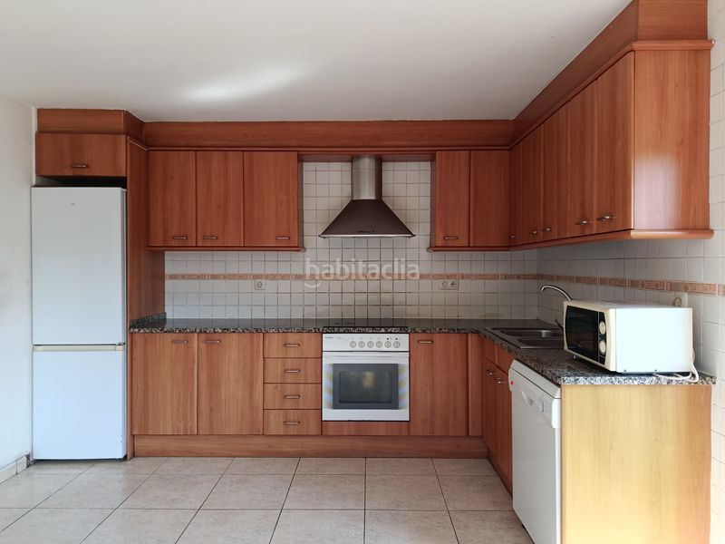 Foto 5caa90f8-de70-4e05-9cf8-ec8b758d8ed2. Casa adossada amb calefacció aparcament a Sant Julià de Ramis