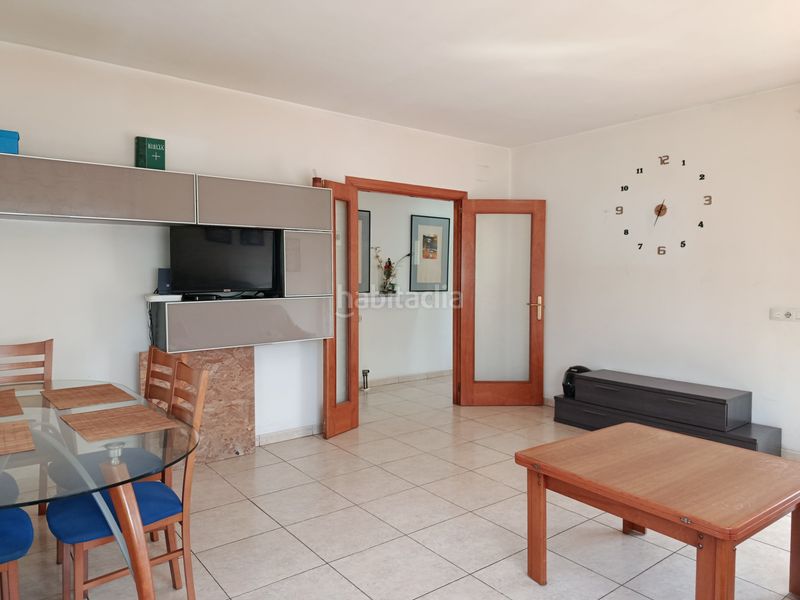 Foto 5e023d08-8763-426c-b471-259d190a5488. Casa adossada amb calefacció aparcament a Sant Julià de Ramis