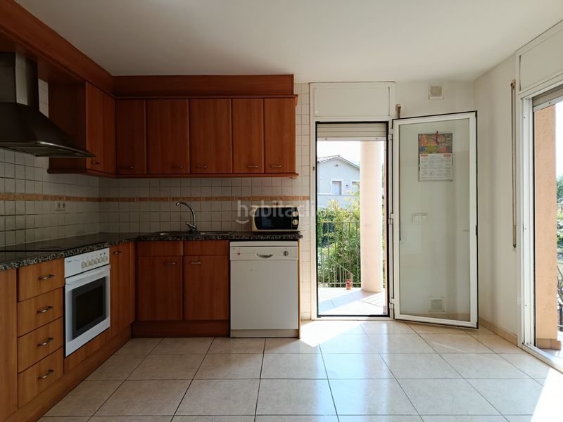 Foto e8e1ed18-4dc8-4e86-8492-bbe2ce6a1a7c. Casa adossada amb calefacció aparcament a Sant Julià de Ramis