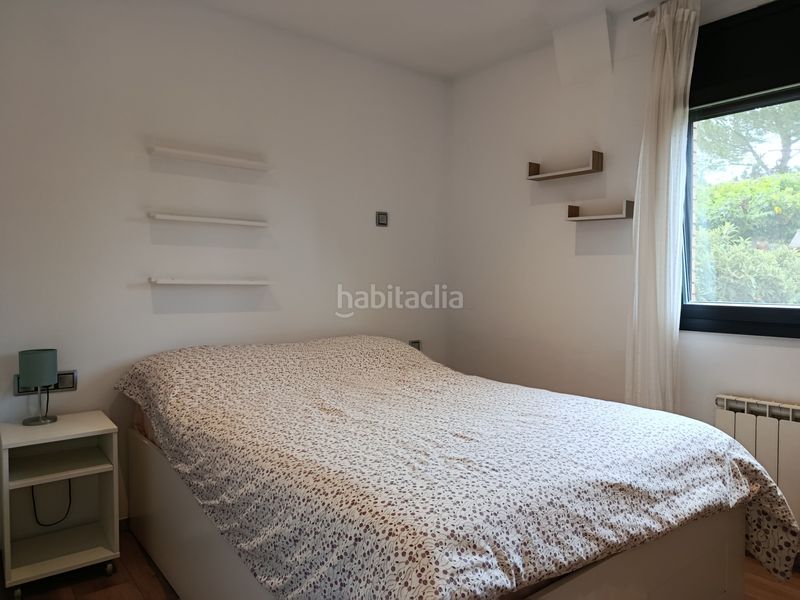 Foto 56ddb0bf-3ea6-4adf-94a6-c44e332d6311. Casa adossada amb xemeneia calefacció aparcament piscina a Girona