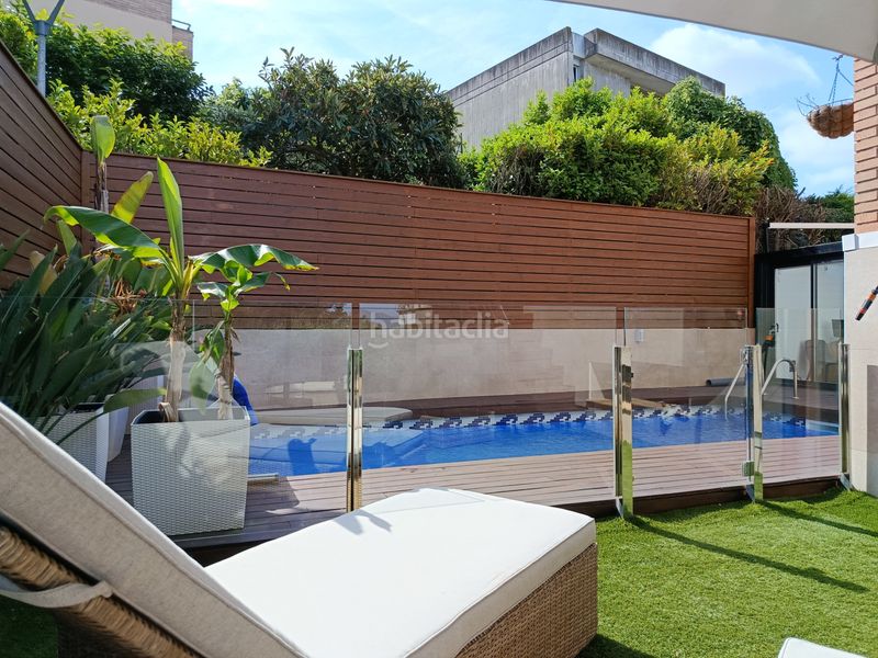 Foto fce82166-4d93-4813-81bb-207b16d8a5da. Casa adossada amb xemeneia calefacció aparcament piscina a Girona