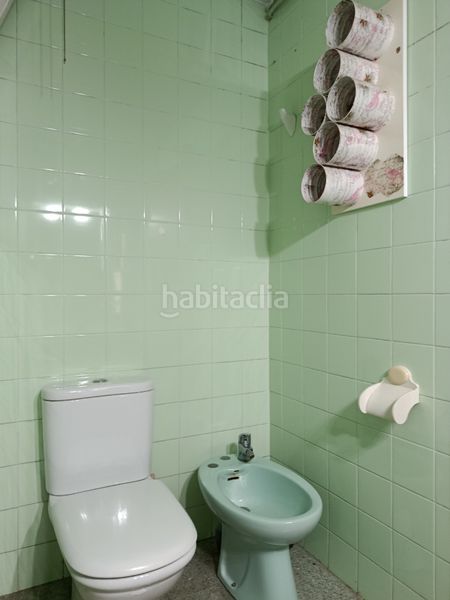 Foto 9135ed6d-0962-4ab9-a864-4520cb659743. Pis amb xemeneia calefacció aparcament a Sant Narcis Girona