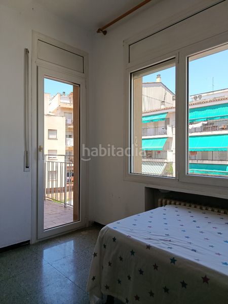 Foto b6253712-8ccb-477b-8a7b-9726ea8a9413. Pis amb xemeneia calefacció aparcament a Sant Narcis Girona
