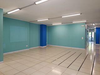 Alquiler Local Comercial  Carrer del carme. Local de 180 m2 al centre de girona