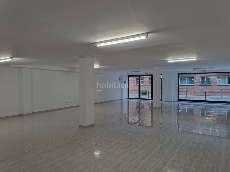 Foto cf02ccc1-ab85-4053-9d9c-03bd04014c5e. Lloguer local comercial a Celrà