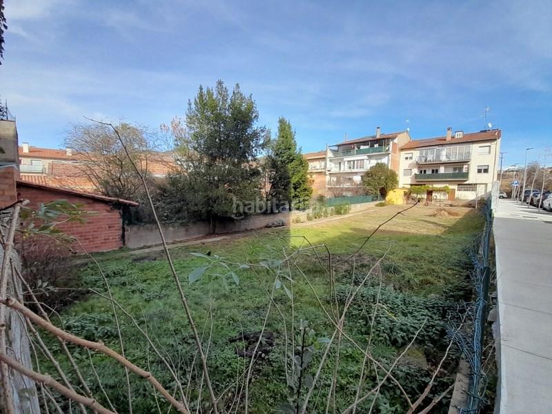 Foto f91f3af8-4b7b-4139-8935-9121401f070e. Residential plot in Olot