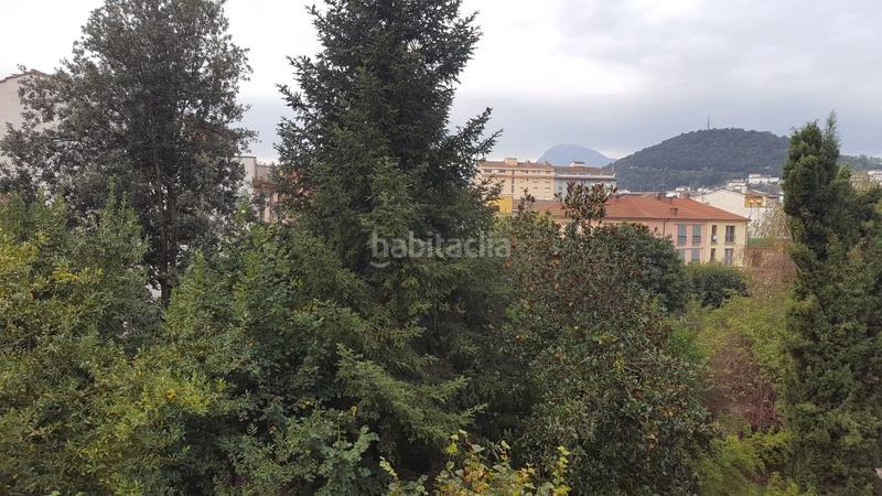 Foto 9123bd11-b7a3-4620-9574-b819ab6ec3af. Maison jumelée dans Olot