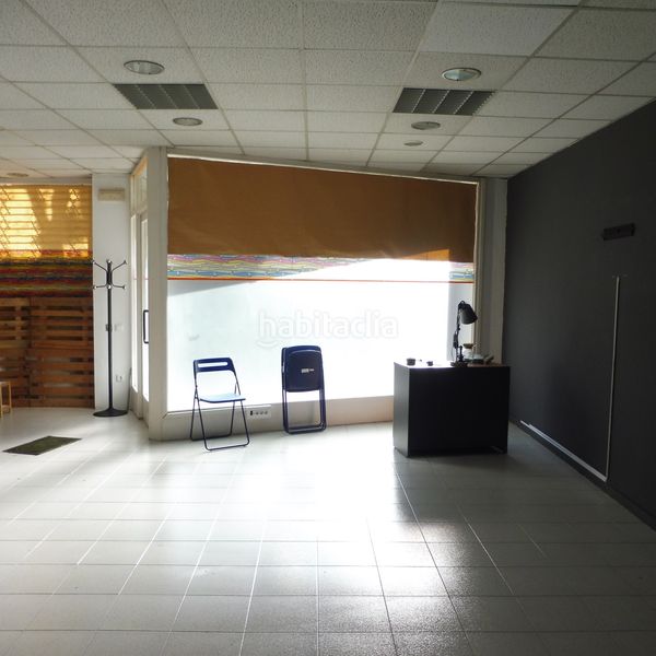 Foto 30482821-2990-40c6-af04-ad7bd7181b4a. Local comercial a Olot