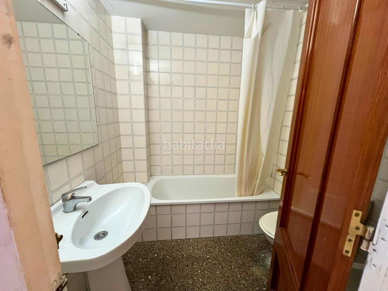 Foto cf04cb31-9059-4c19-b6dd-6e3df13bc1f3. Flat with heating parking in Montilivi Girona