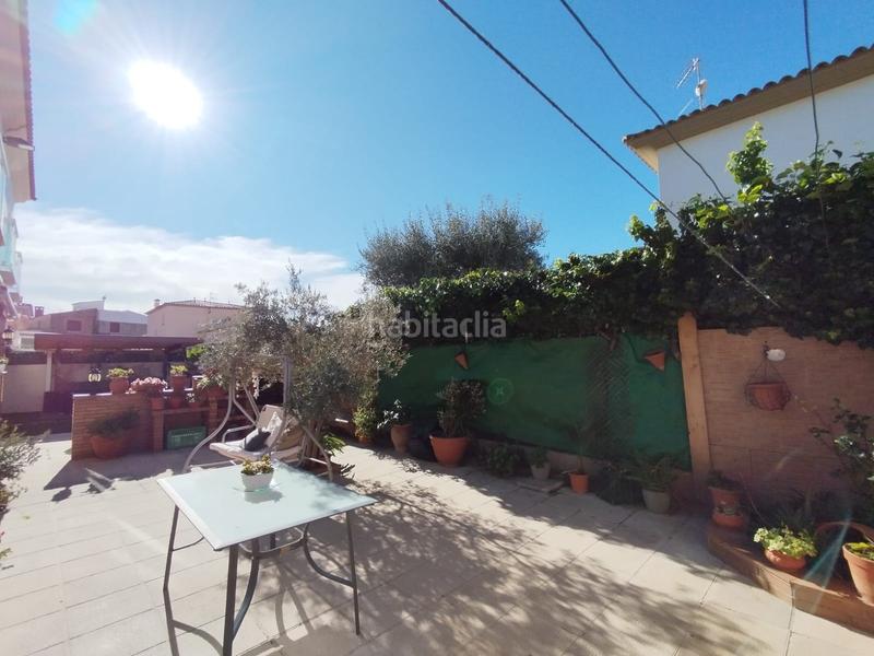Foto c746f30b-7227-46f5-b4bf-7952d4d67818. Casa adosada en Poble Calonge