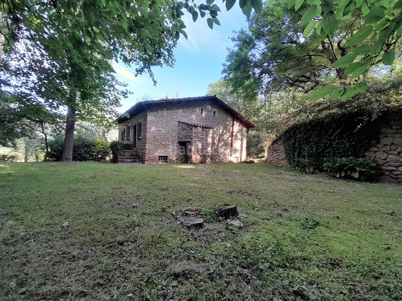 Foto 69569735-7d96-4809-acc4-1831aa052cb6. Masia amb calefacció a Vall d´en Bas (La)