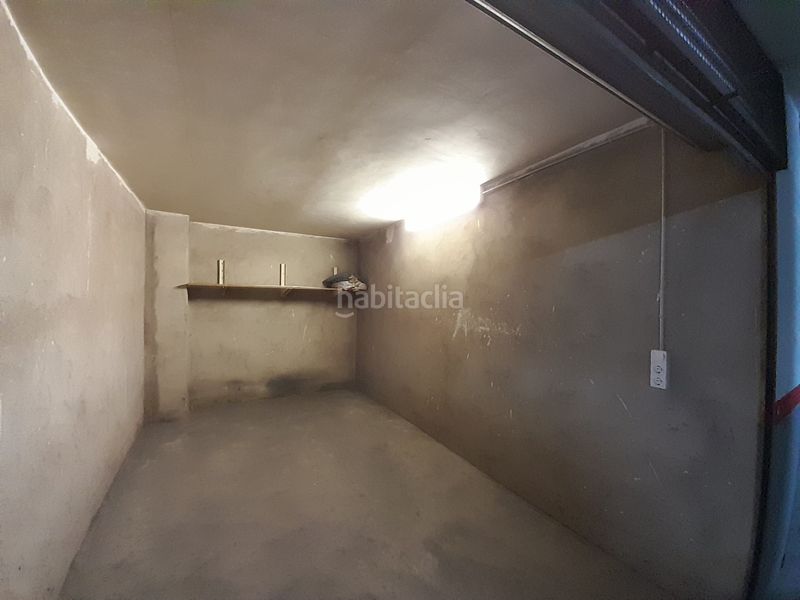 Foto 0cb26f9e-7dcb-4bae-aa2e-082f4acc8c3e. Aparcament cotxe a Olot