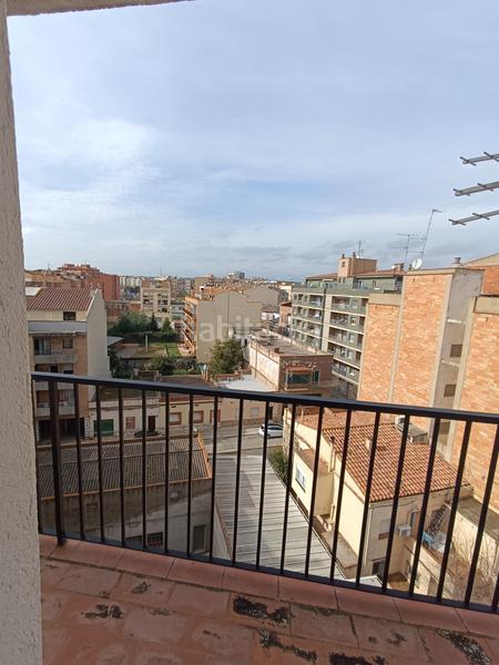 Foto 6f9187fc-45d5-4b11-a98e-7edb9c3a4408. Ático en Creu de la Mà Figueres