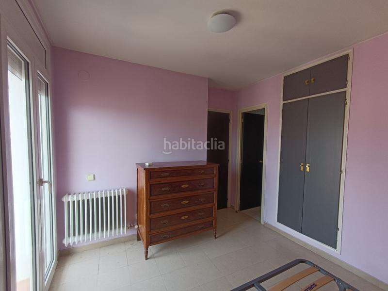 Foto 0eefbebe-2ef1-480a-a066-01cbe2c36587. Penthouse with heating in Creu de la Mà Figueres