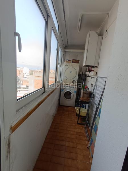 Foto 1251288a-6307-45ca-ad76-305f19fec84a. Penthouse with heating in Creu de la Mà Figueres