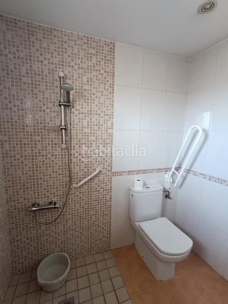 Foto 22f27d78-3ac2-4b3d-b0f5-eed581b4982c. Penthouse with heating in Creu de la Mà Figueres