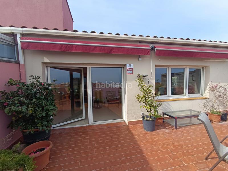 Foto 334f2590-337b-407e-aaf8-135db2c420fe. Penthouse with heating in Creu de la Mà Figueres