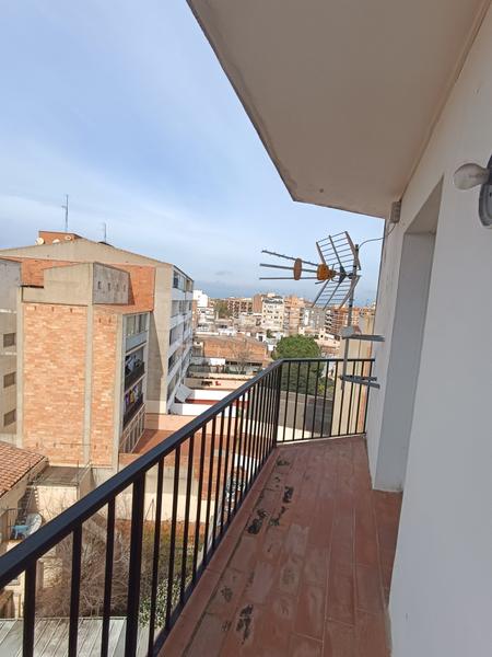 Foto 4e4ccaa8-7471-4c22-8e31-c3aafb8aacb9. Penthouse with heating in Creu de la Mà Figueres