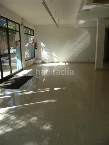 Foto b1327d18-c733-436f-9767-ba05bc9184e1. Local comercial a Olot