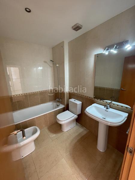 Foto a290b499-8d1e-4033-a5b0-7c4789f223c8. Lloguer pis amb calefacció a Sant Narcis Girona
