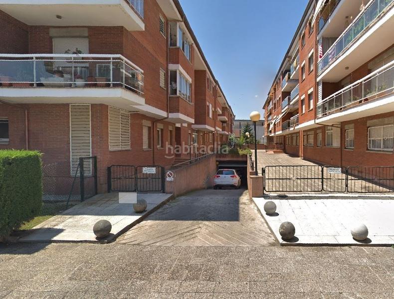 Foto ac331e7f-683f-47df-8ba1-acd9c4481297. Lloguer aparcament cotxe a La Devesa Girona