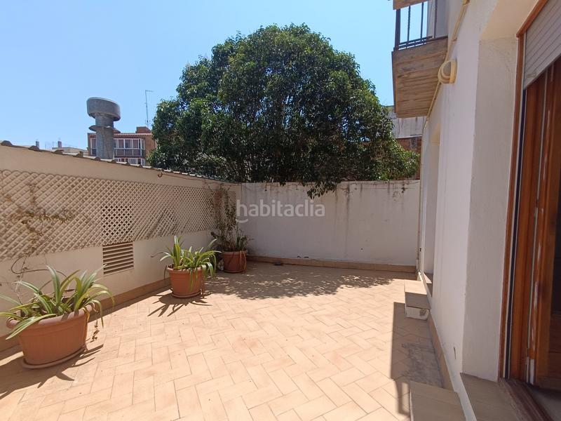 Foto 7aa3f45d-ae87-4816-bef3-53da27bd0089. Alquiler local comercial en Centre Figueres