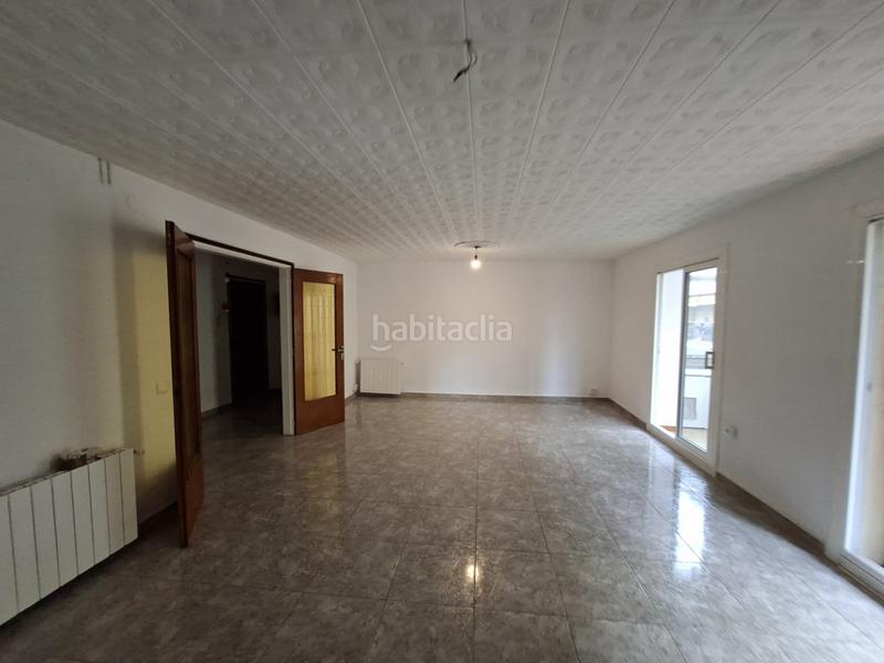 Foto 1038e6be-32da-45a5-a96f-0f77606a6546. Piso en Eixample-Horta Capallera Figueres