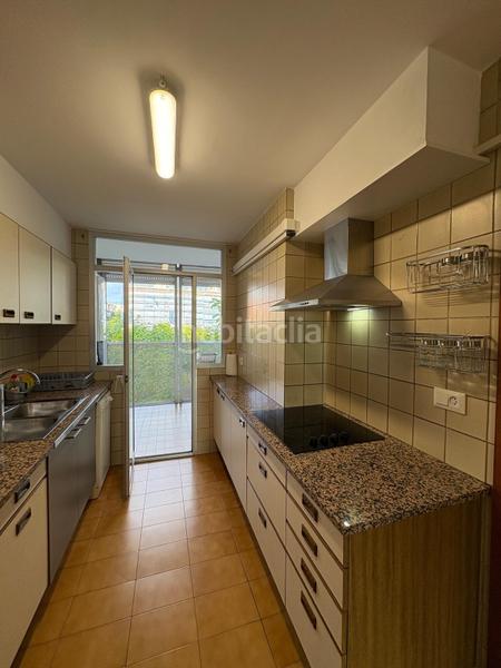 Foto 7cf0c944-ba9f-46b3-983c-ed3f282771e4. Alquiler piso en Eixample Sud-Migdia Girona