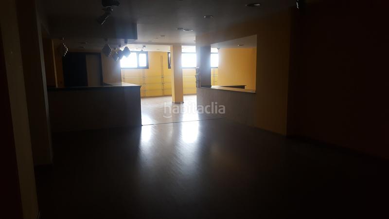 Foto f5d4fc15-2916-453f-bd14-9fe6273fa26b. Rent business premise in Eixample Nord Girona