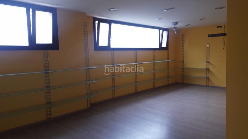 Foto 1e538e87-9c38-4148-83c4-c8ba6f5b053a. Location local commercial dans Eixample Nord Girona