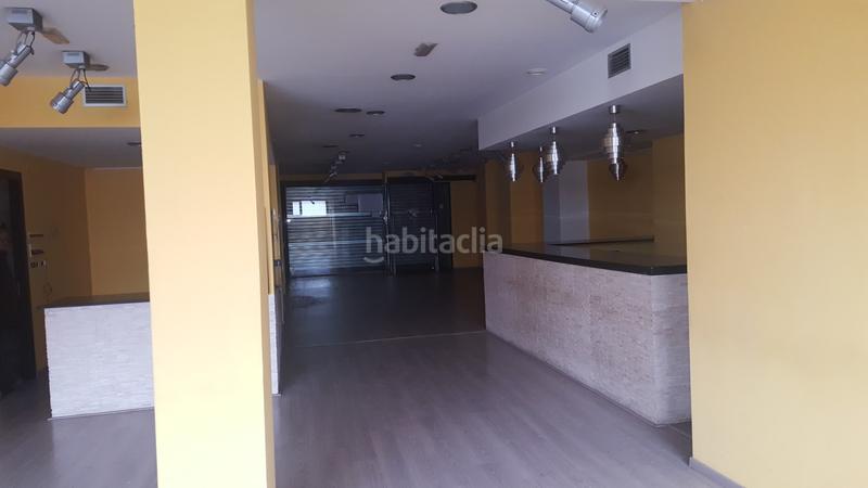 Foto 3e6a500a-67b8-455c-adeb-a43e9dc7f9aa. Location local commercial dans Eixample Nord Girona