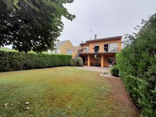 Maison  Can blanc