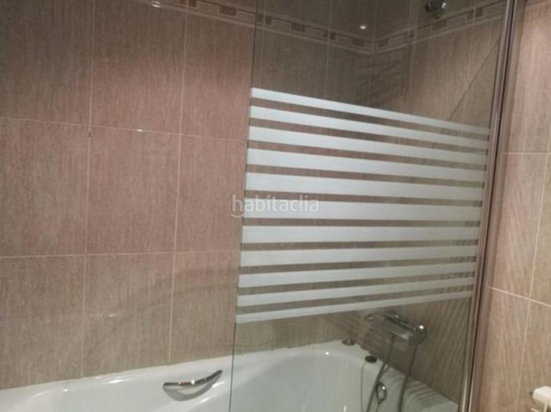 Foto 03fdf7a1-ed65-4697-8286-87bc384c2f02. Pis amb calefacció aparcament a Olot